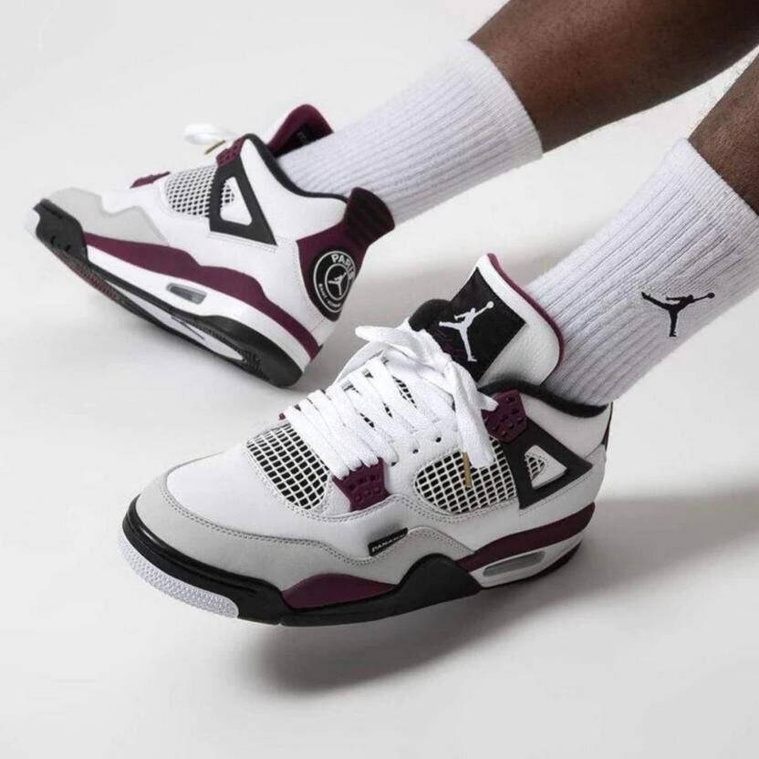 Air Jordan 4 Retro