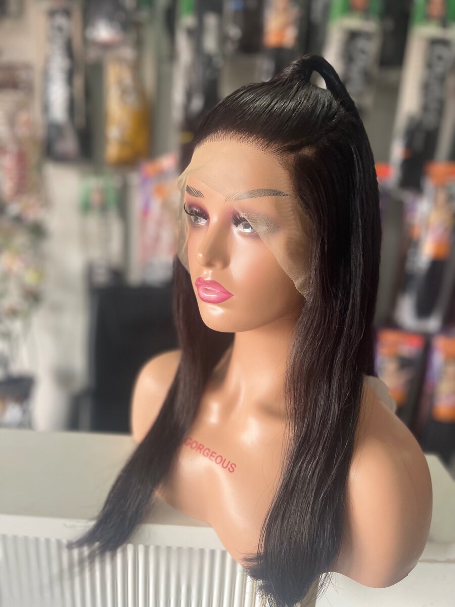 Straight hair ( 20 inches )