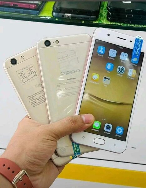 Oppo A57 two quasi neuf import