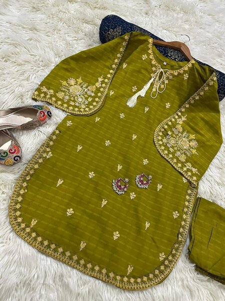 Lawn suit