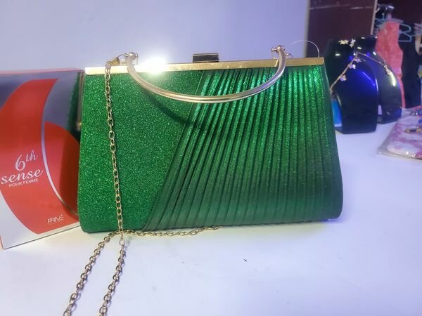 Green Clutch