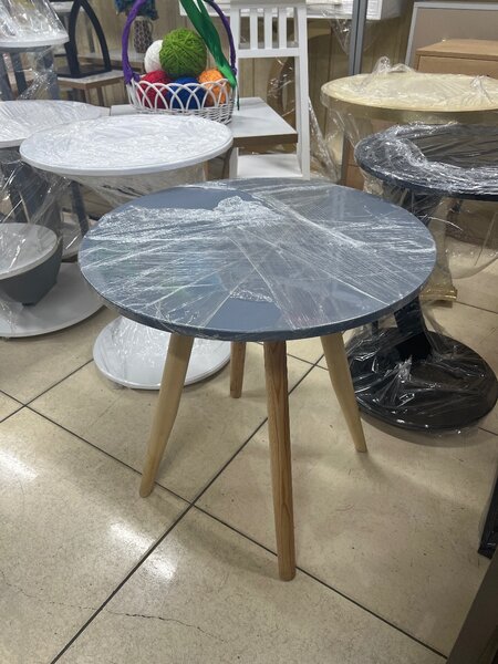 Журнальный столик