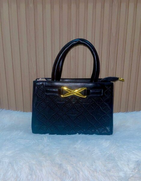 Sac à main élégant noir