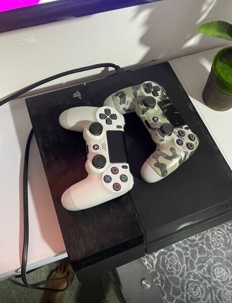 PS4 standard
