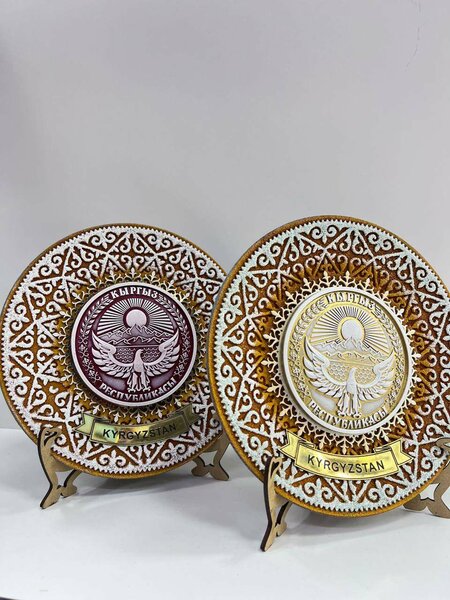 Тарелка деревянная,Тарелка с гербом Юрта для арчи
