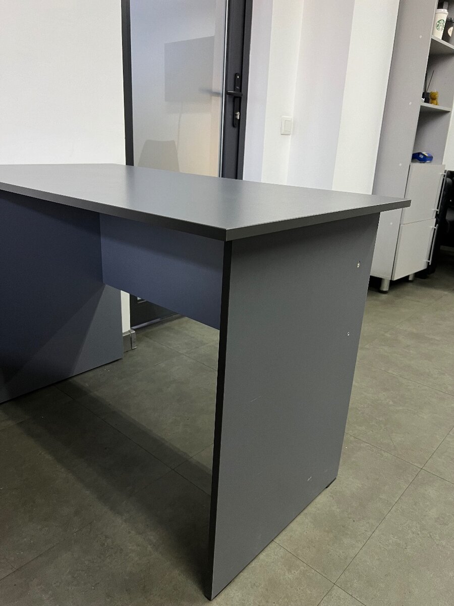 Стол офисный