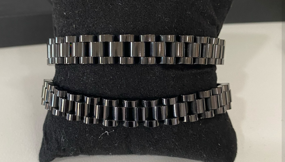 Our beautiful collection of watch bands is the ideal way to show someone you care.