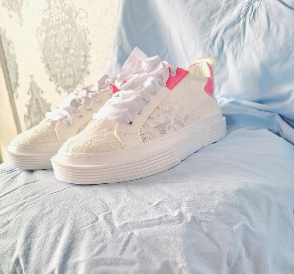 Качественный гипюр