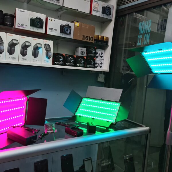 Photo and video light