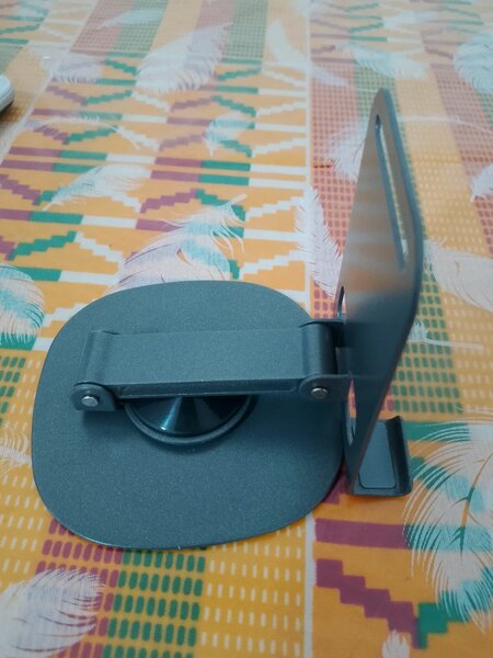 Support téléphone réglable