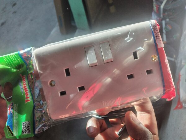 13 Amp double socket