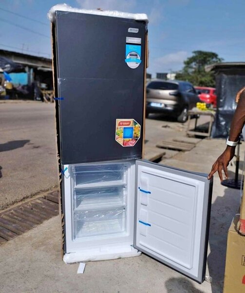 Réfrigérateur Combiné  STCB-303M- 231 L