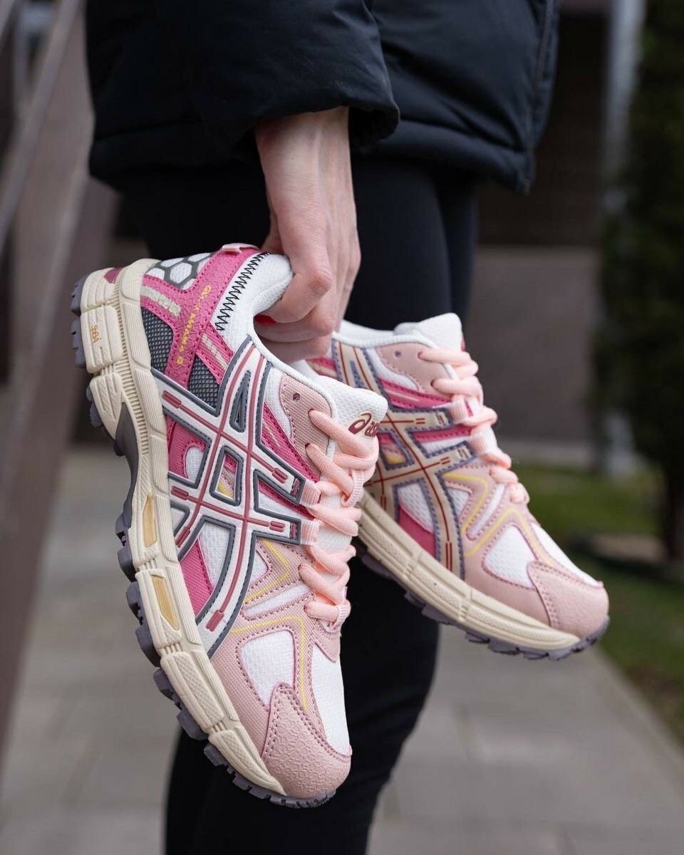 Baskets de course roses