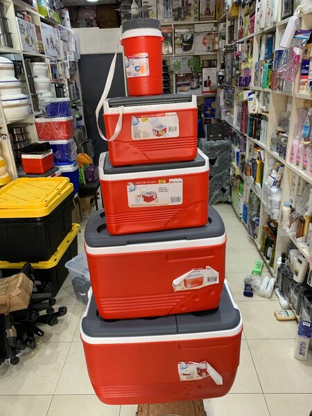 Professional ice chest