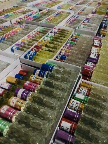 Parfums en Essence la douzaine