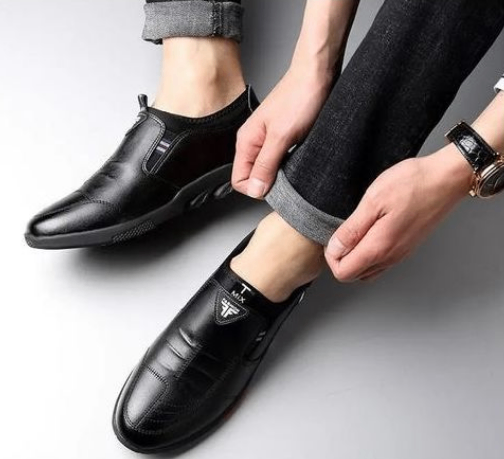 Chaussures en cuir noir pour hommes