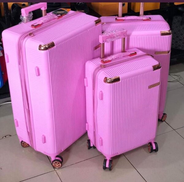 Anti crack luggage bags