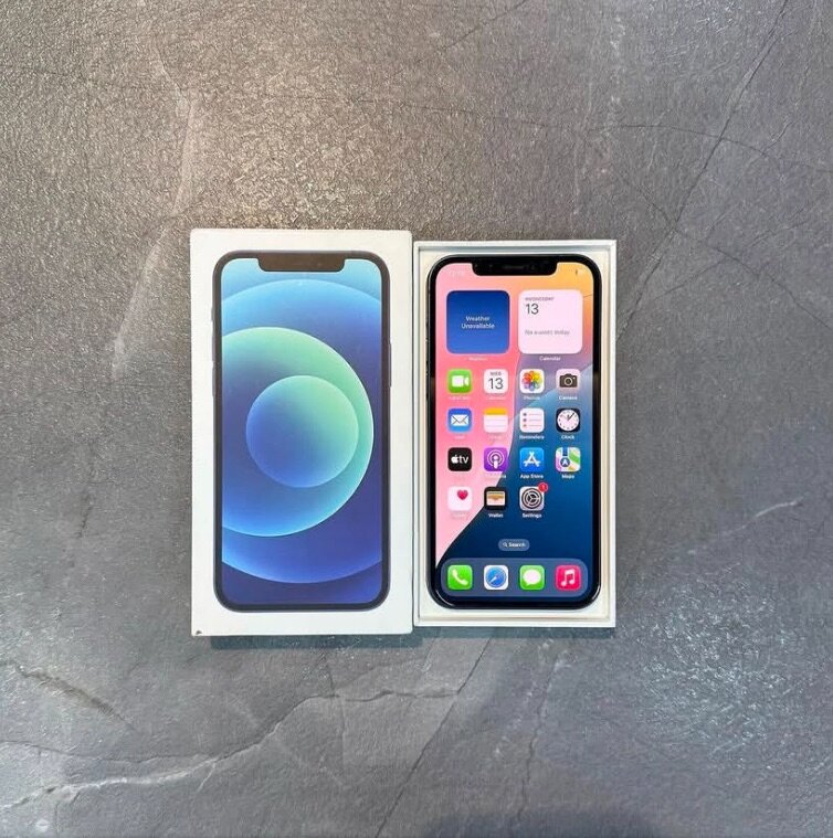 Apple IPhone 12 Blue (256GB) Condition 10/10 Capacity 96%