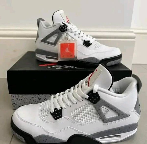Jordan 4 first class