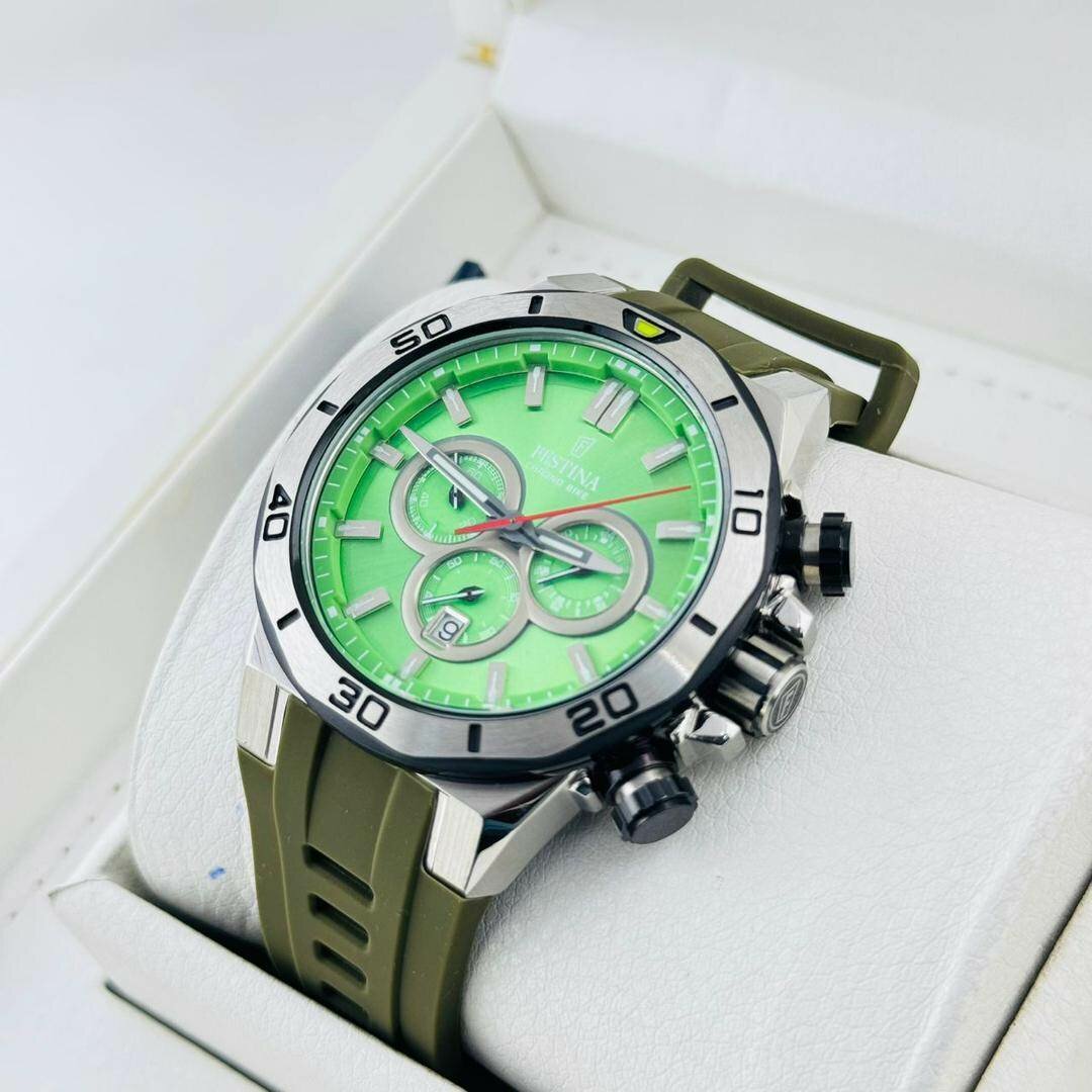 Montre Mixte Élégante et Sportive