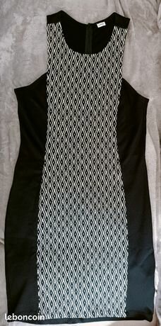 Robe élégante noire et blanche