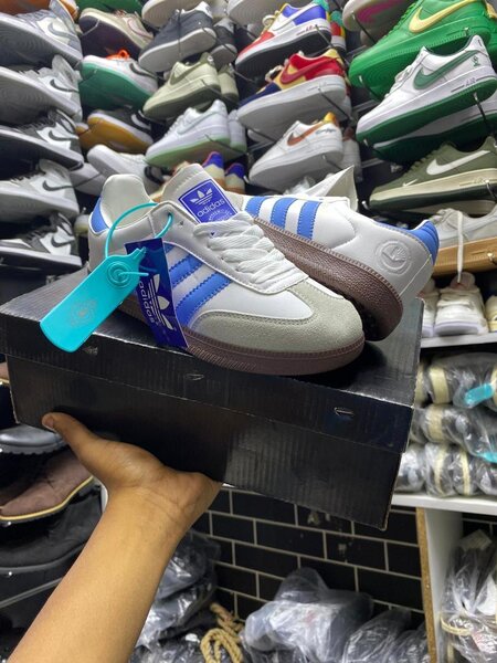 Adidas samba