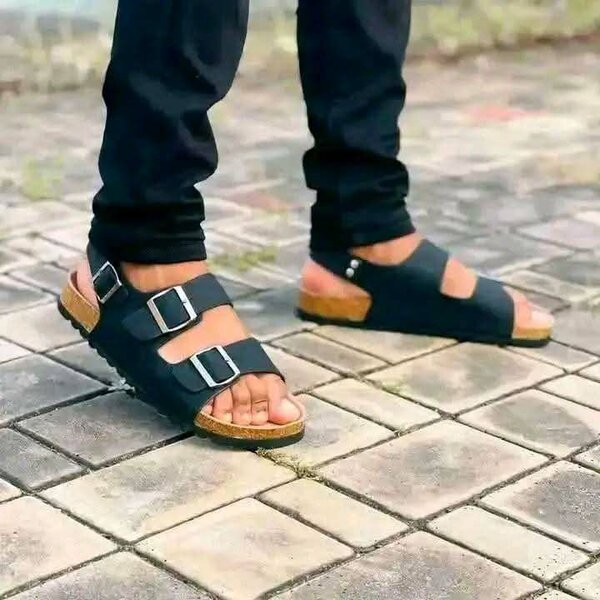 Sandale fermé en cuir