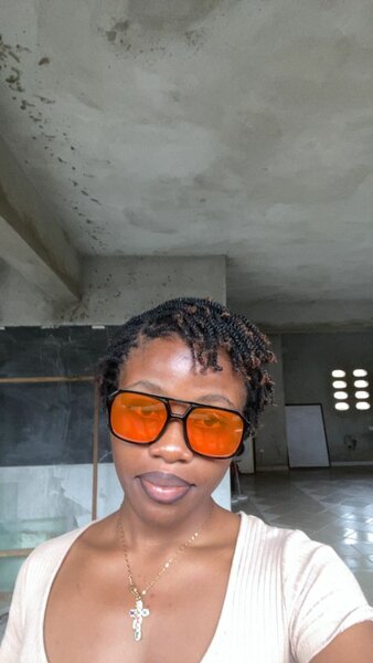 LUNETTES DE SOLEIL COLORÉES