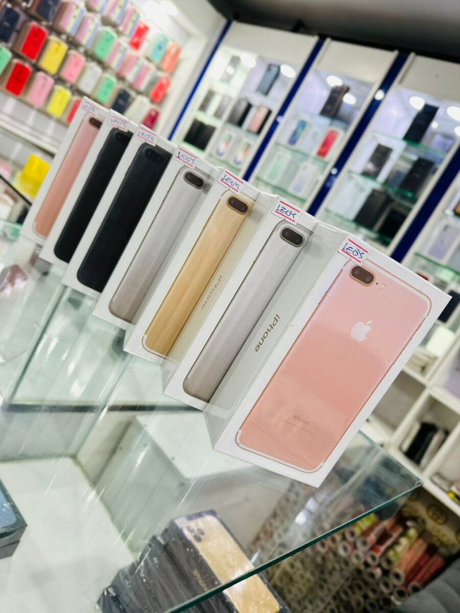 Apple iPhone 7plus (128GB) brand new