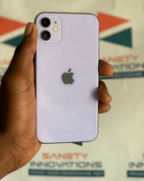 Pre owned iPhone 11 128GB 