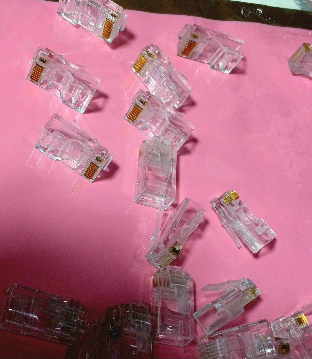 4 Têtes du câble internet