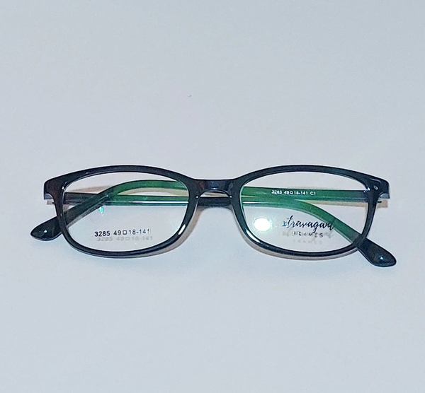 Optical frame black