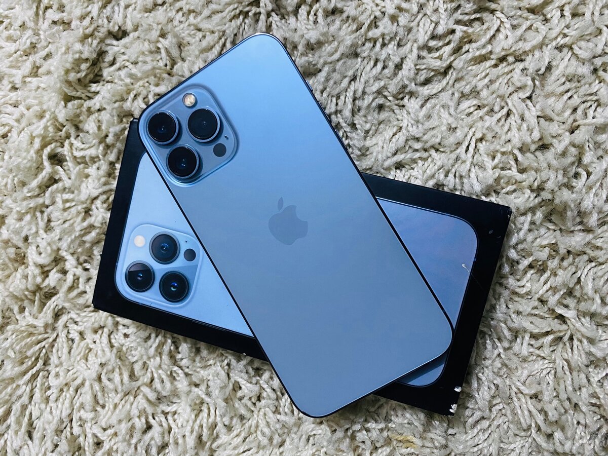 iPhone 13 Pro Max 128gb avec carton