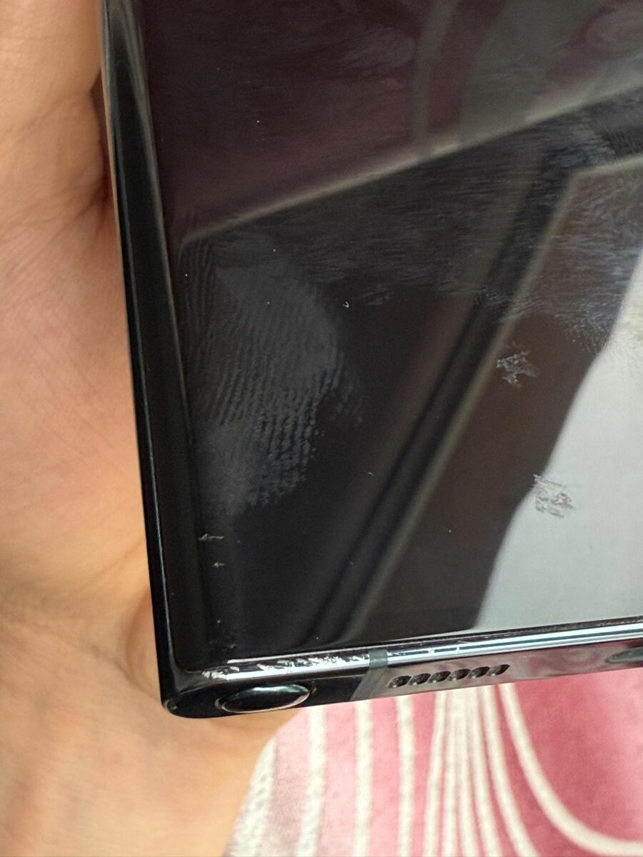 Продаю Samsung S22 Ultra 256/12