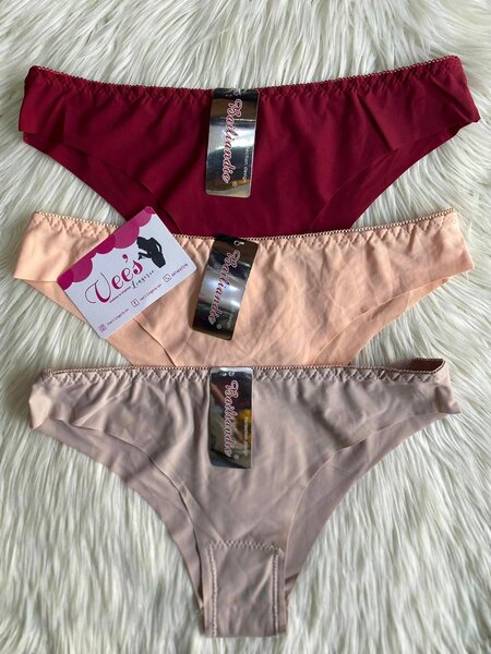 Strings et culottes pour femmes