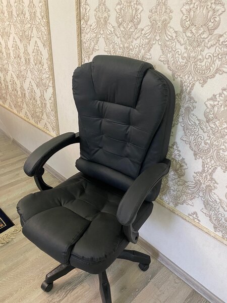 Офисный кресло