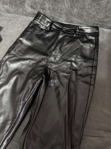 Кожаные брюки