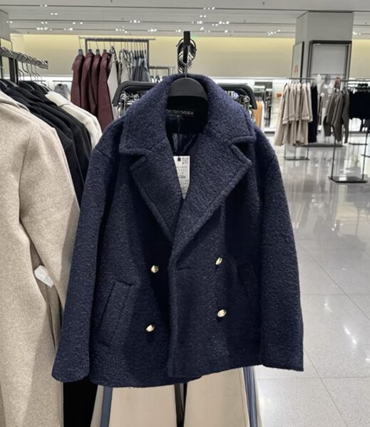 Женское короткое пальто