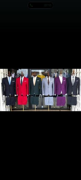 Costume élégant homme