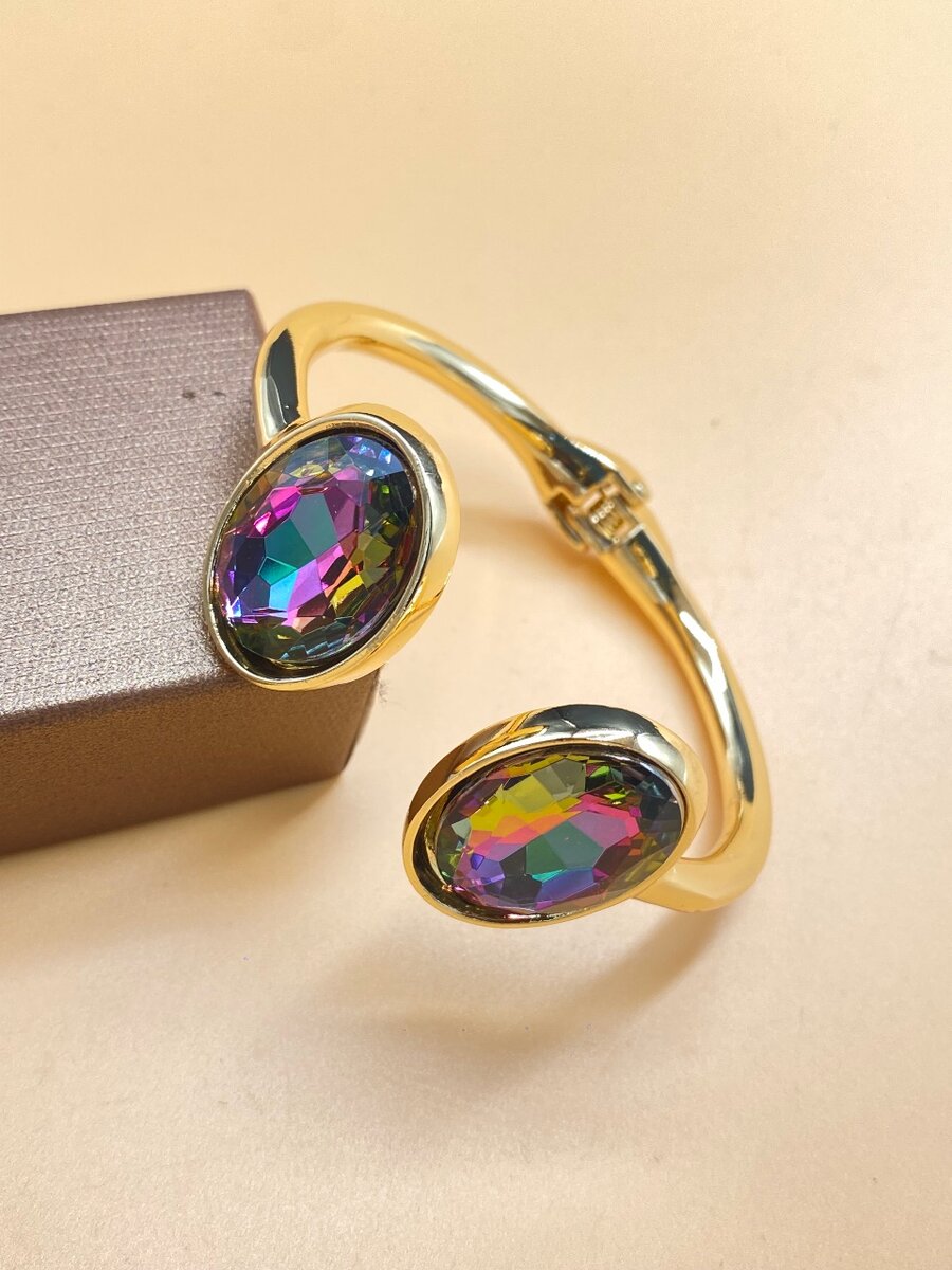 Bracelet doré en cristal coloré