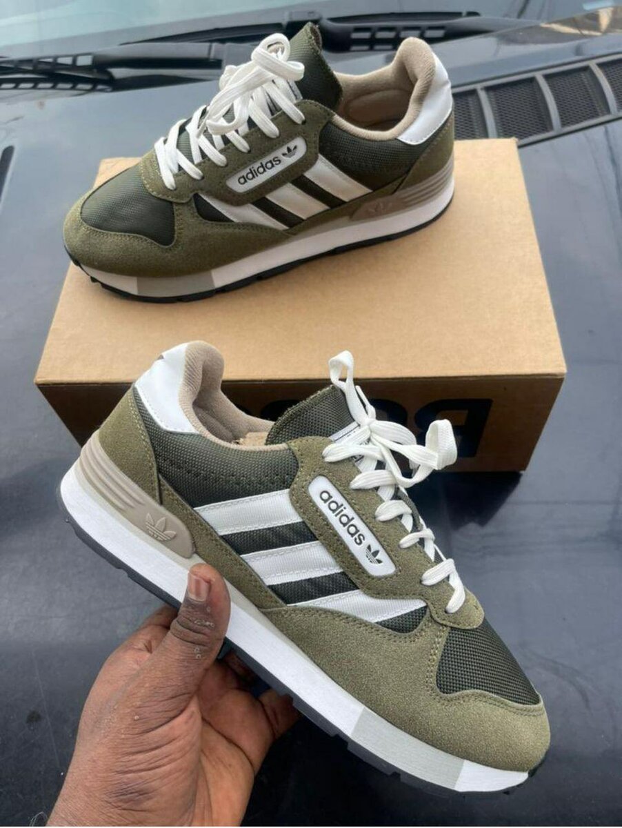 Baskets Adidas Classic Homme