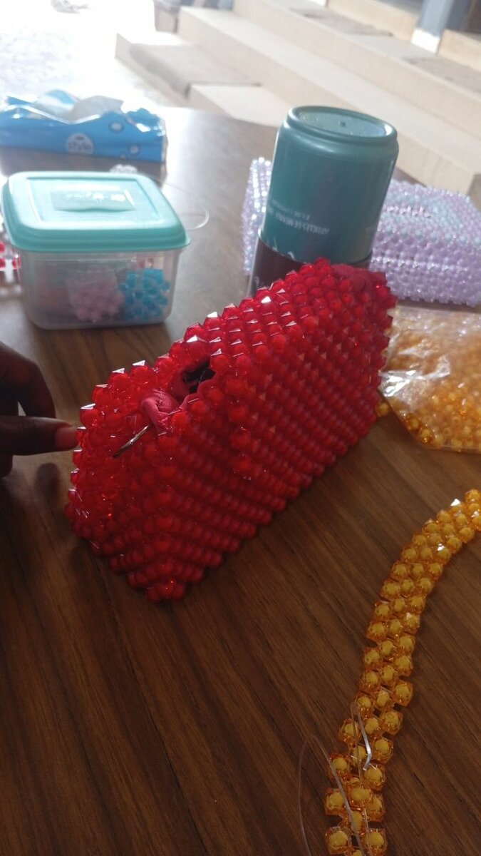 Sac Perles Rouge Élégant