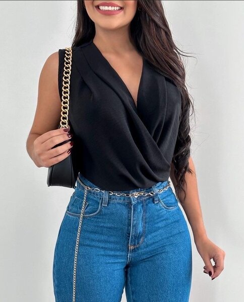 Body noir élégant femme