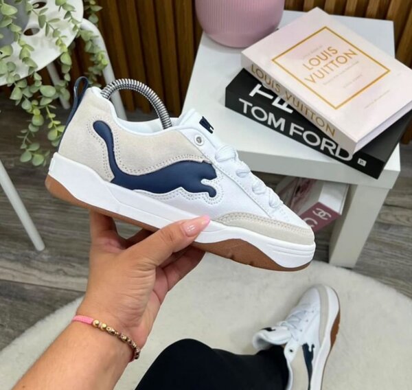 PUMA.