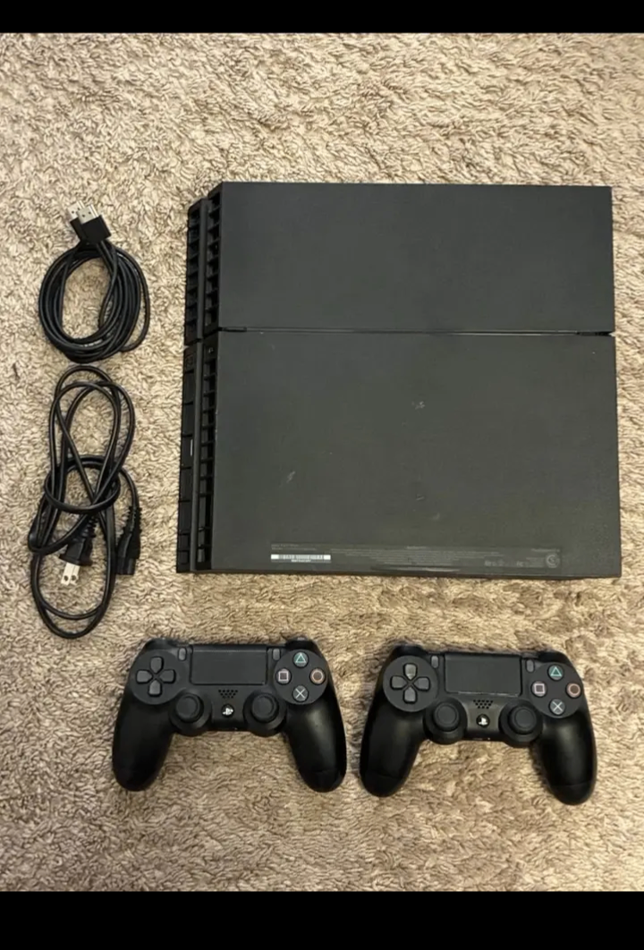 Console de Jeu PS4 avec Manettes