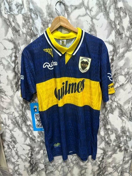 Maillot de football bleu et jaune