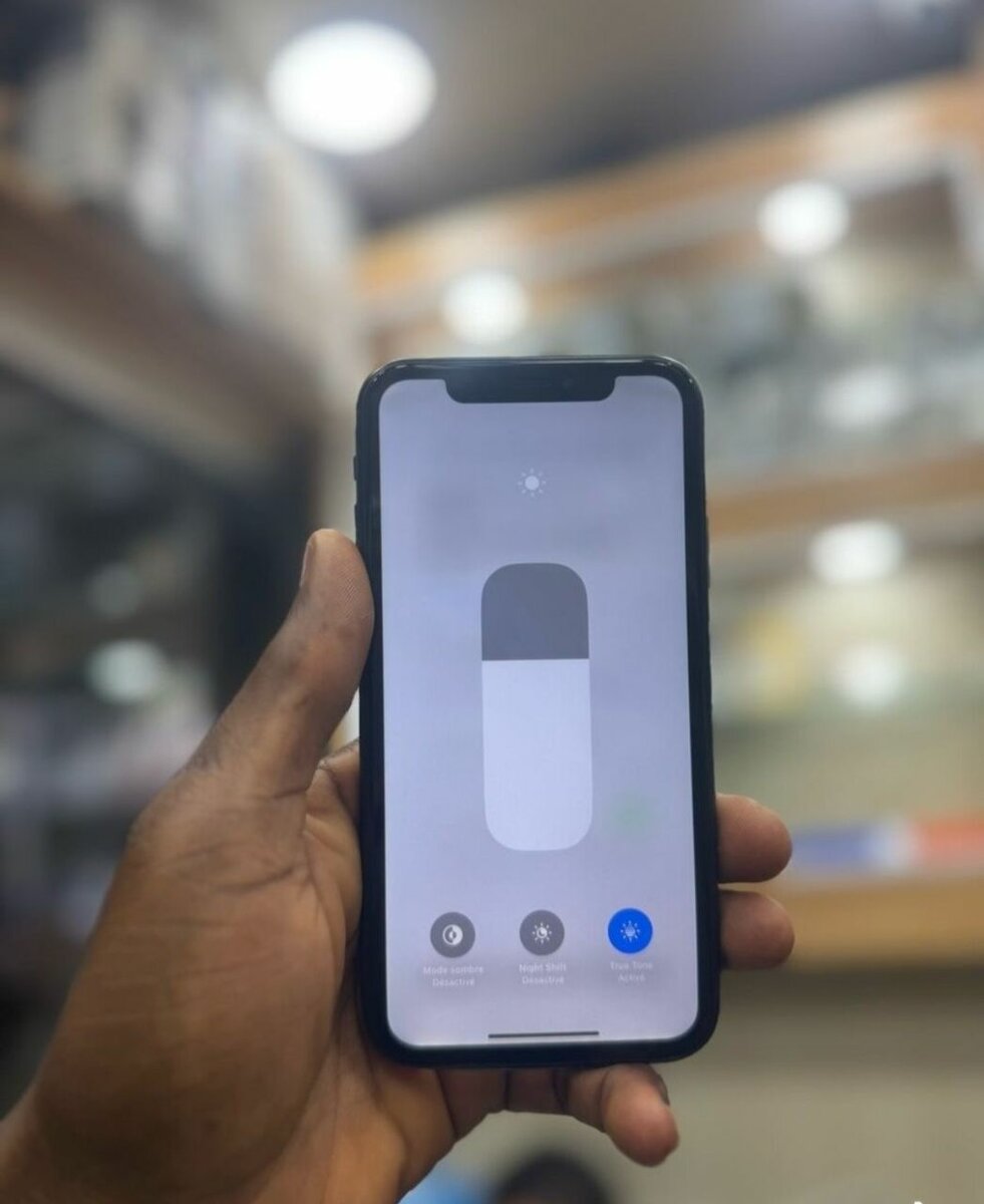 iPhone XR 64Go Noir Débloqué