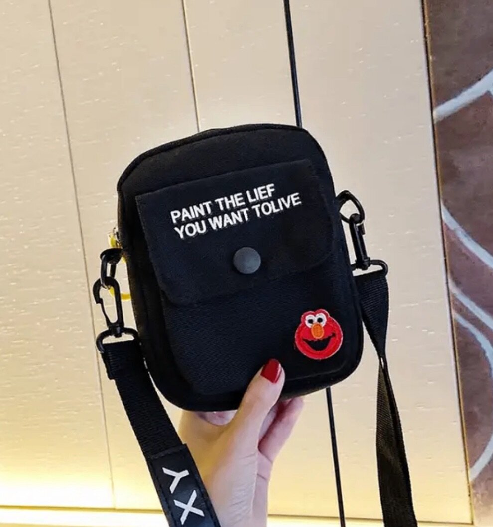 Mini Sacoche Noire avec Motif