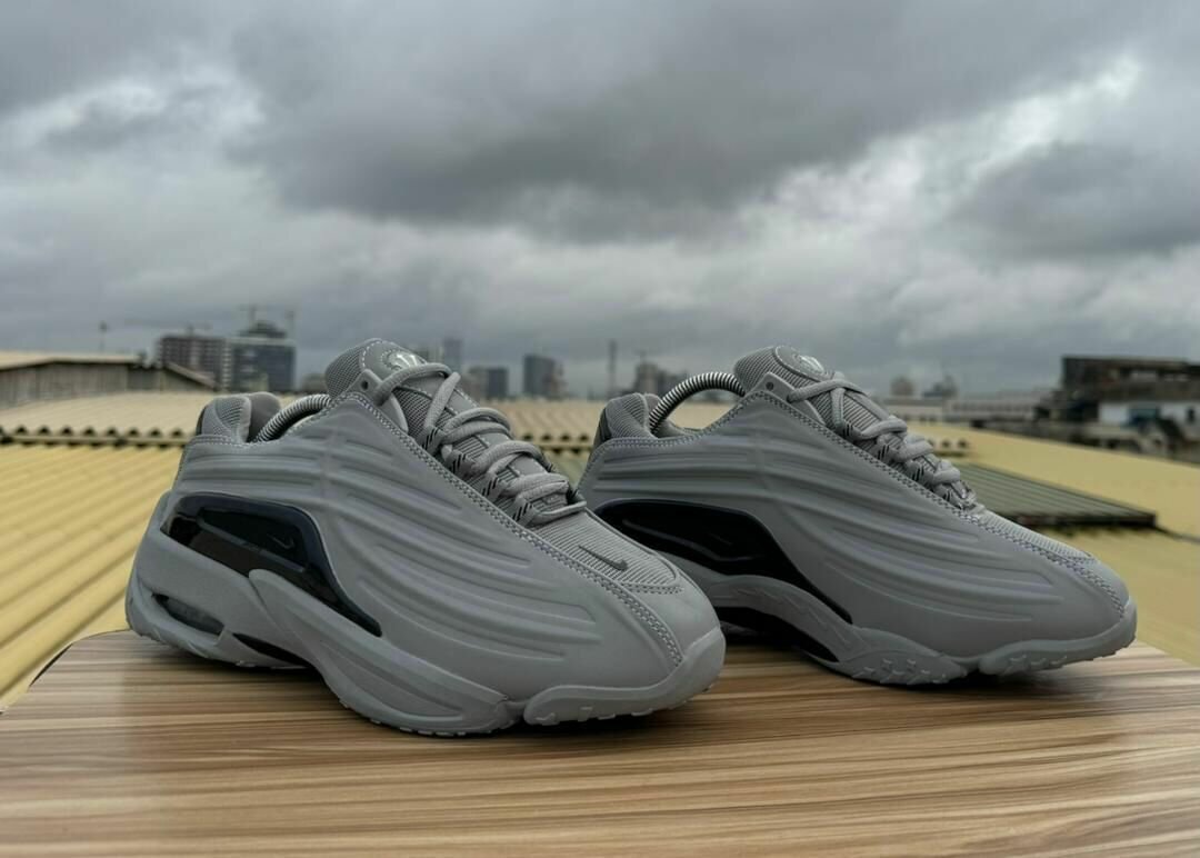 CHAUSSURES NIKE NOCTA