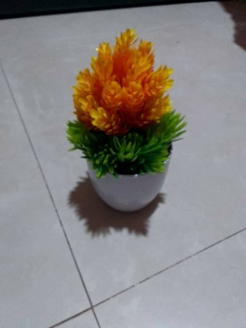 Artibetter Pine Needle Pineapple Potted Mini Fake Desk Artif